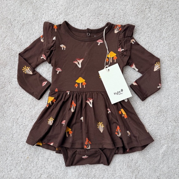 Kyte BABY Other - Kyte Baby Long Sleeve Twirl Bodysuit Dress in Brown Mushroom Print